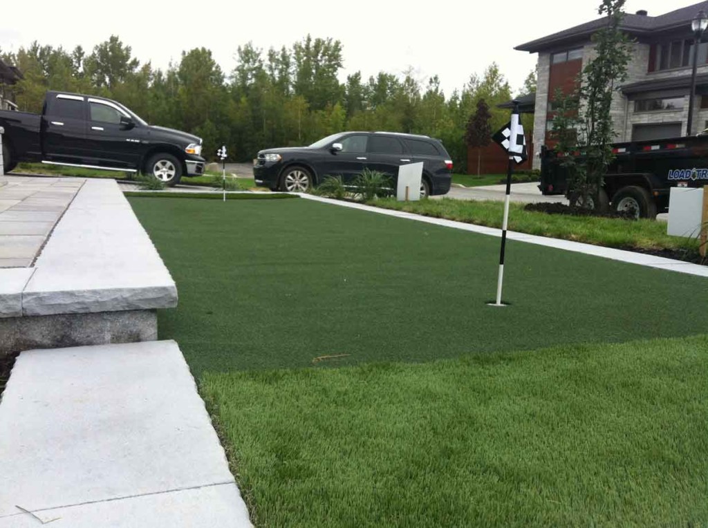 residential putting green ontario