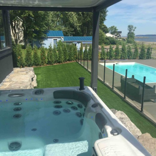 spa-turf-pool-paradise