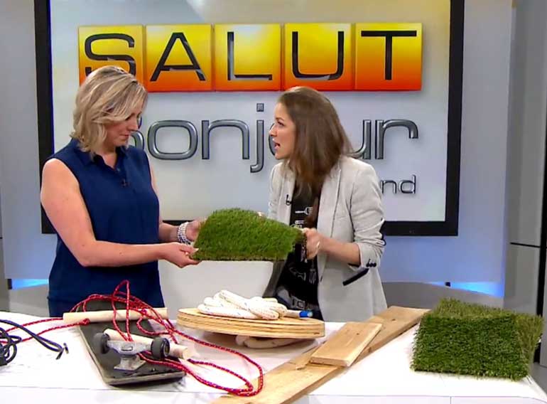 gsq+salut+bonjour+gazon+synthétique+surface+jeux