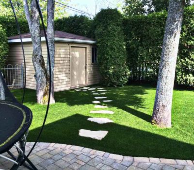 sgc-synthetic-grass-trampoline-backyard-