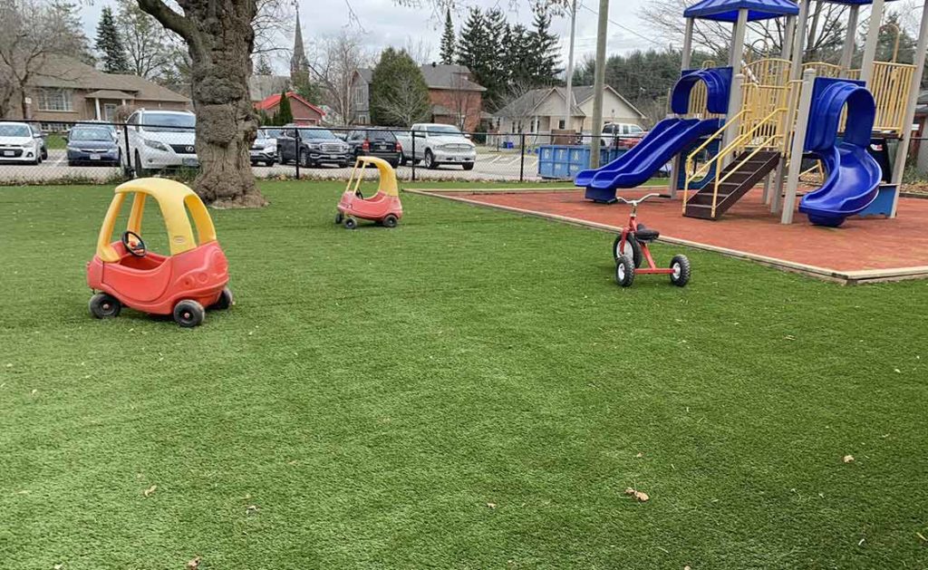 Best Artificial Grass synthetic turf What-is-the-Best-Artificial-Grass-for-Dogs-and-Children