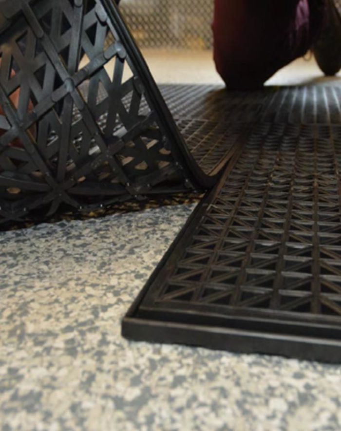 Drainage-tile-indoor-use-heavy-traffic-heavy-duty-under-car-kitchenartificial-grass-underlay