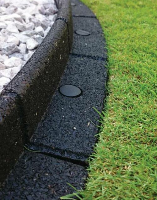 eco-border-rubber-nails-grass