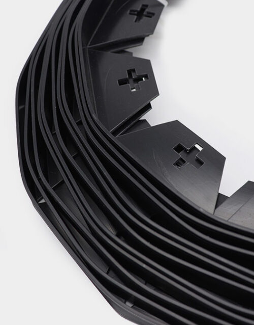 ezedge-plastic-border-thin-33ft-invisible-landscape-turf-grass-neighbors2