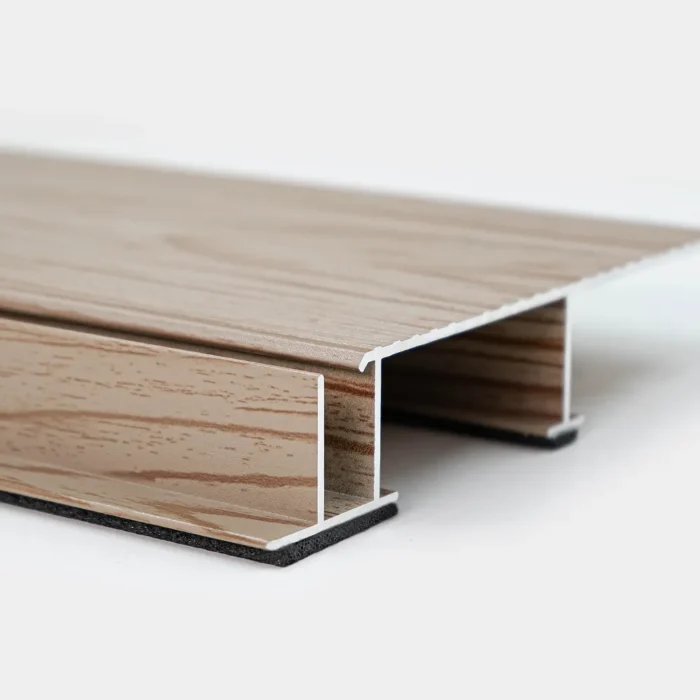 Aluminum-Deck-Bare-Maple.webp